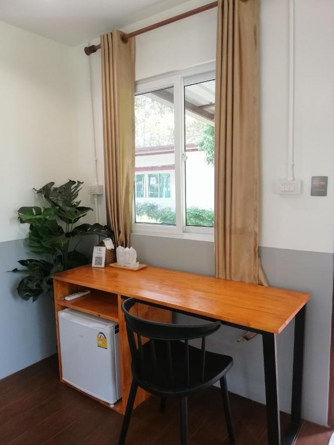 Sameikei Homestay Phrae Eksteriør billede