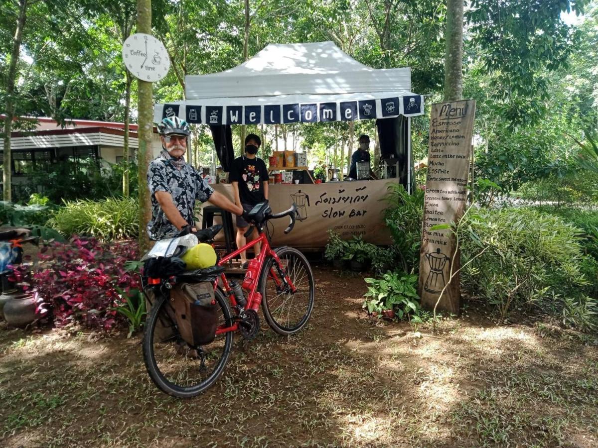 Sameikei Homestay Phrae Eksteriør billede