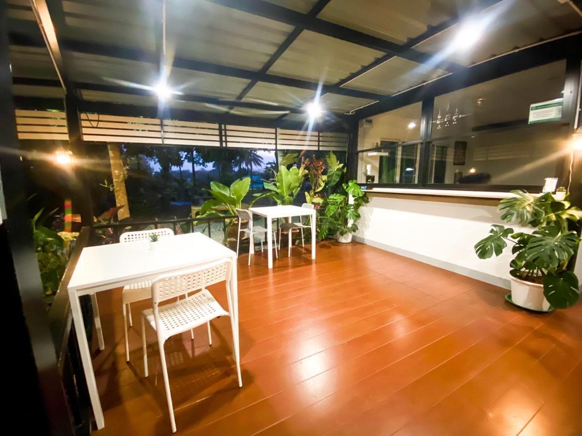 Sameikei Homestay Phrae Eksteriør billede